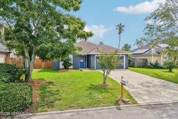 2990 Tunica Trl, Middleburg, FL 32068