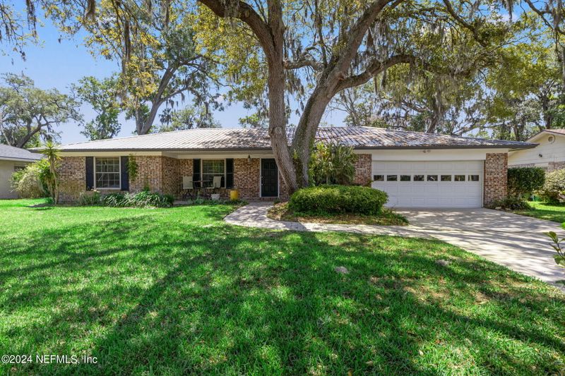30 Fairway Rd, Jacksonville Beach, FL 32250