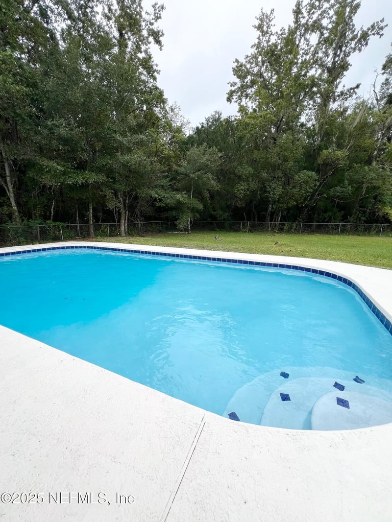 300 E Lattin St, Hastings, FL 32145
