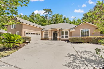 3003 Five Oaks Ln, Green Cove Springs, FL 32043