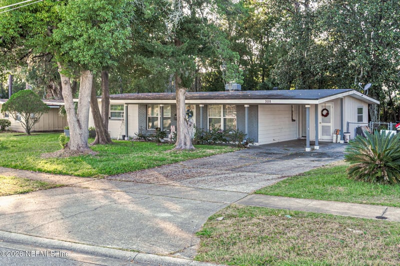 3008 Carrevero Dr W, Jacksonville, FL 32216