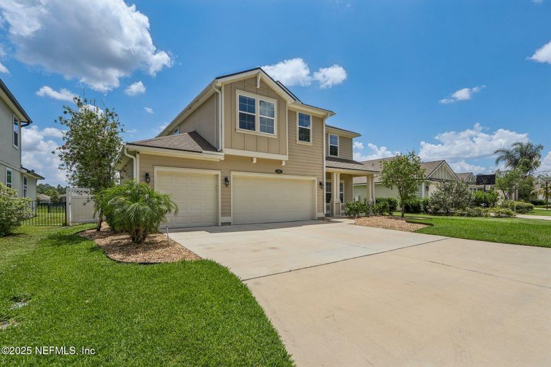 301 Grampian Highlands Dr, St Johns, FL 32259