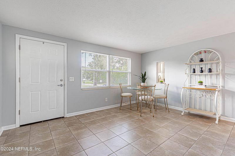 301 Hollis Dr E, Orange Park, FL 32073