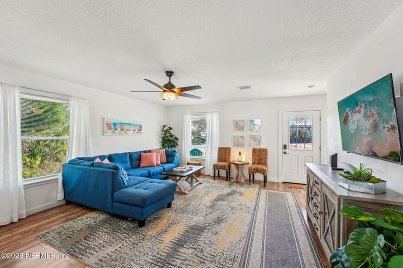 302 12th St, St Augustine, FL 32084