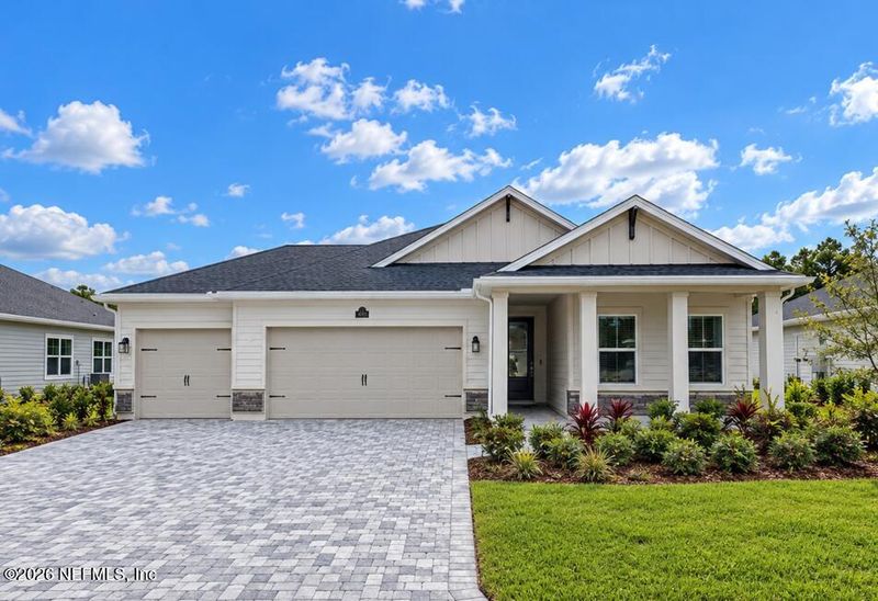 302 Murphys Dr, St Johns, FL 32259