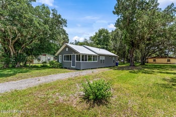 302 Park Ave, Hastings, FL 32145