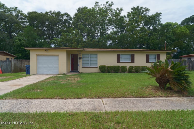 3024 Dalehurst Dr W, Jacksonville, FL 32277