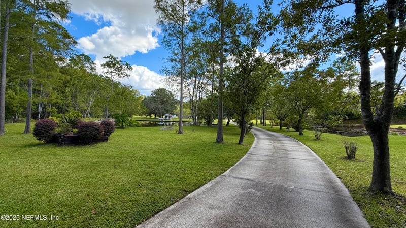 3030 Ogilvie Rd, Jacksonville, FL 32218