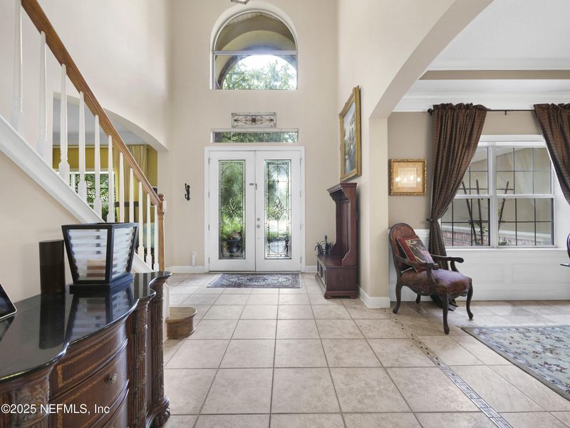 304 1st St, St Augustine, FL 32084