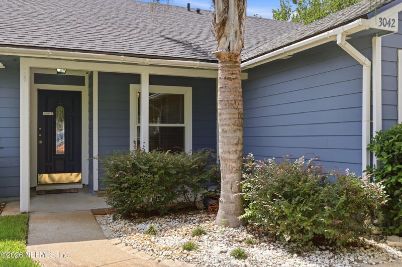 3042 Farrington St, Jacksonville, FL 32224