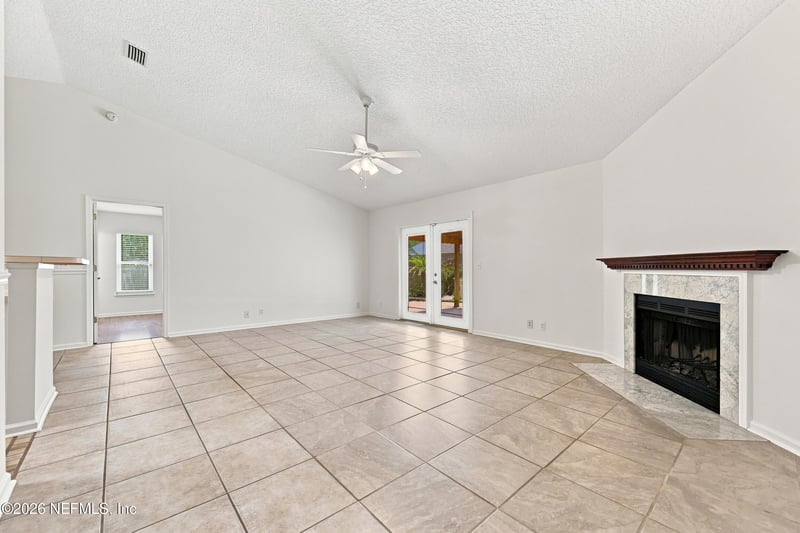 3042 Farrington St, Jacksonville, FL 32224