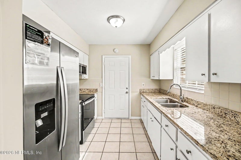 3043 Scotty Dr, Jacksonville, FL 32216