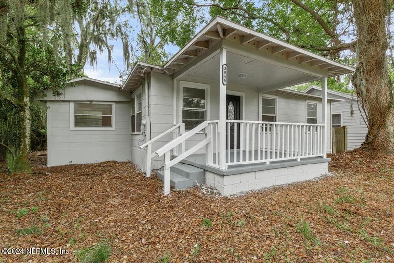 3046 Bessent Rd, Jacksonville, FL 32218