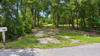 306 Bernard Rd, Jacksonville, FL 32218