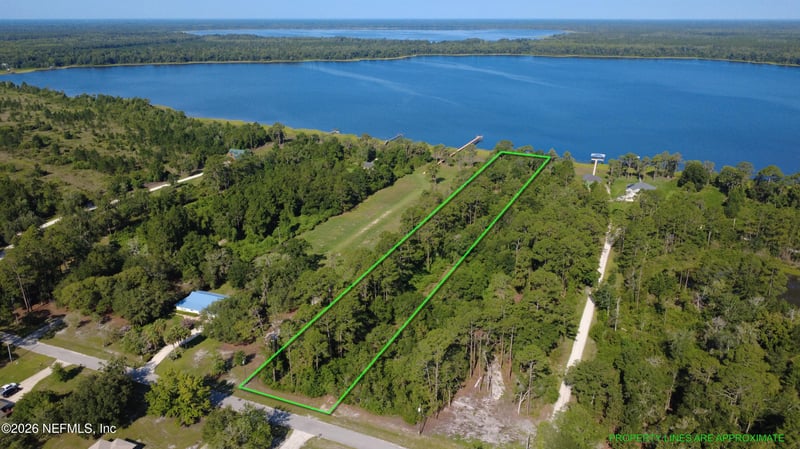 306 Lakeshore Dr, Starke, FL 32091