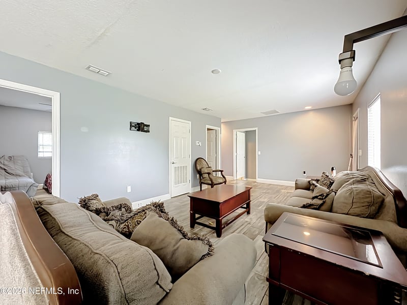 3065 Francis Rd, Jacksonville, FL 32209