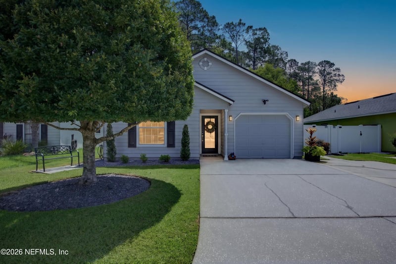 3067 Wavering Ln, Middleburg, FL 32068