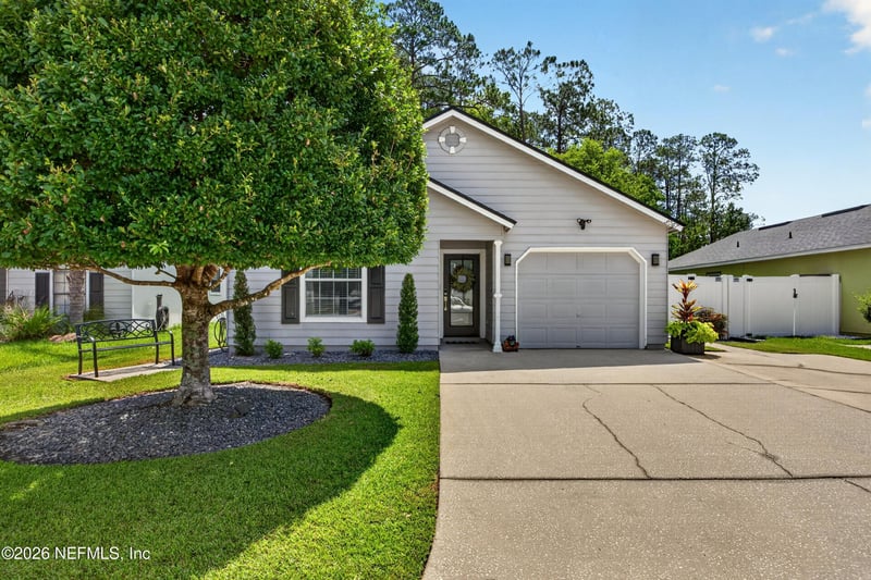 3067 Wavering Ln, Middleburg, FL 32068