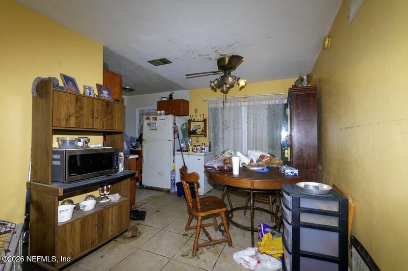 3070 Ricky Dr, Jacksonville, FL 32223
