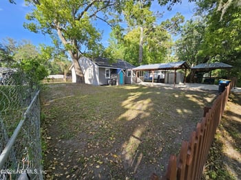 3072 Bessent Rd, Jacksonville, FL 32218