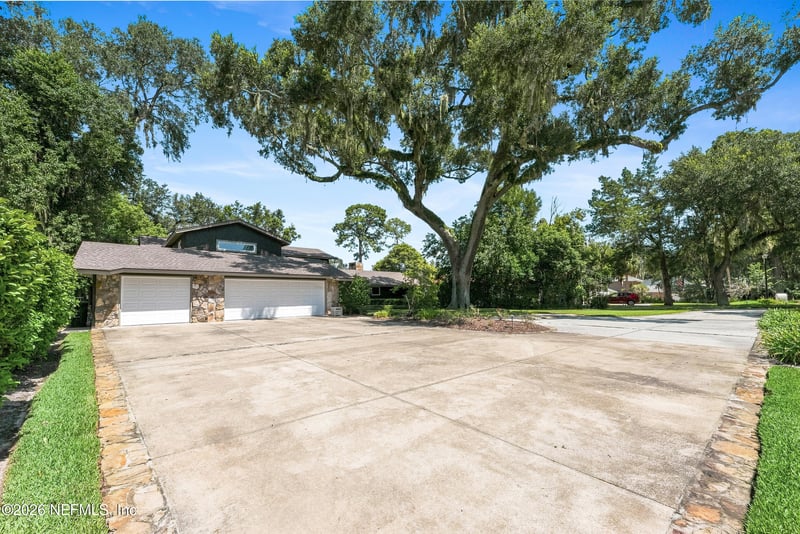 3076 Isser Ln, Jacksonville, FL 32257