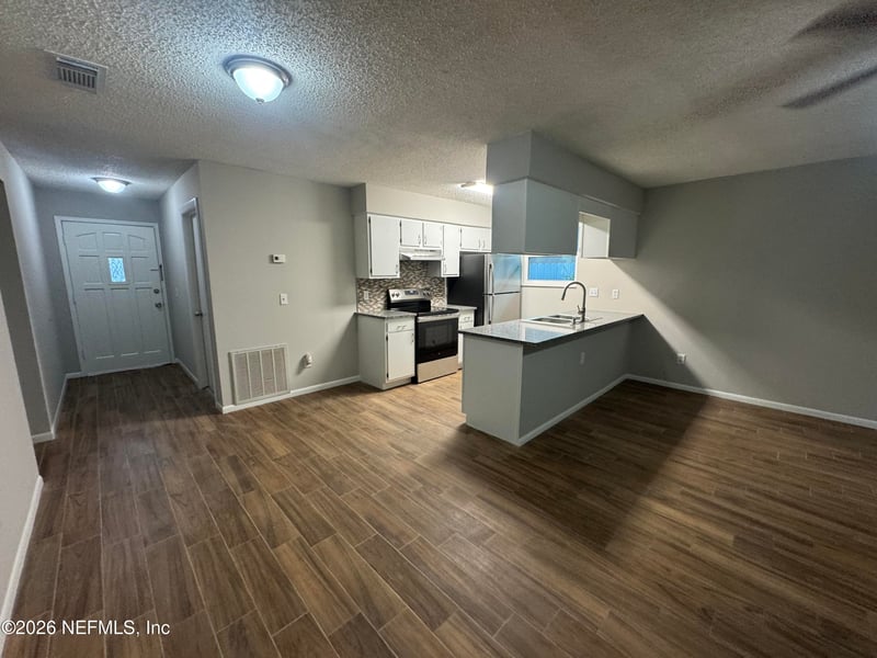 3082 Parental Home Rd, Jacksonville, FL 32216