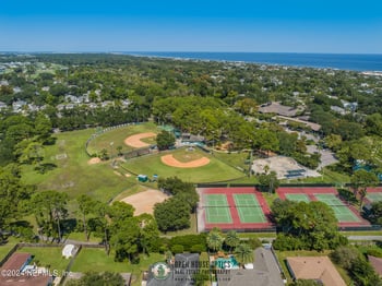 310 Magnolia St, Atlantic Beach, FL 32233