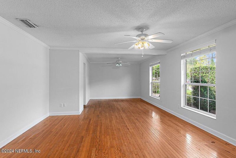 3100 Merlin Dr N, Jacksonville, FL 32257