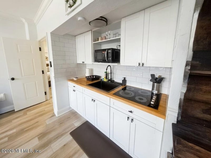 311 W Ashley St #305 A&B, Jacksonville, FL 32202