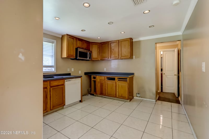 3126 Capper Rd, Jacksonville, FL 32218