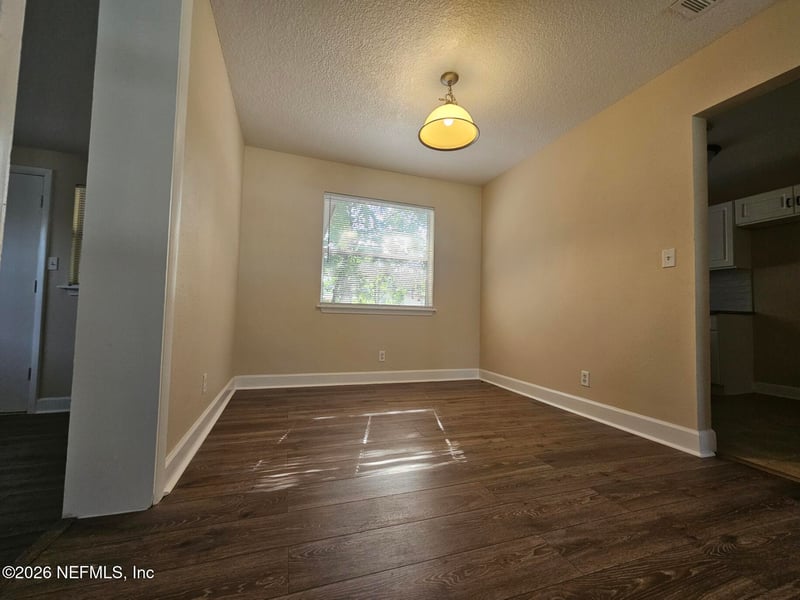 3139 Cesery Blvd, Jacksonville, FL 32277