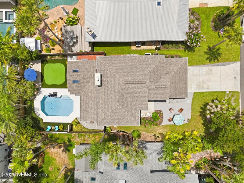 314 9th St, Atlantic Beach, FL 32233