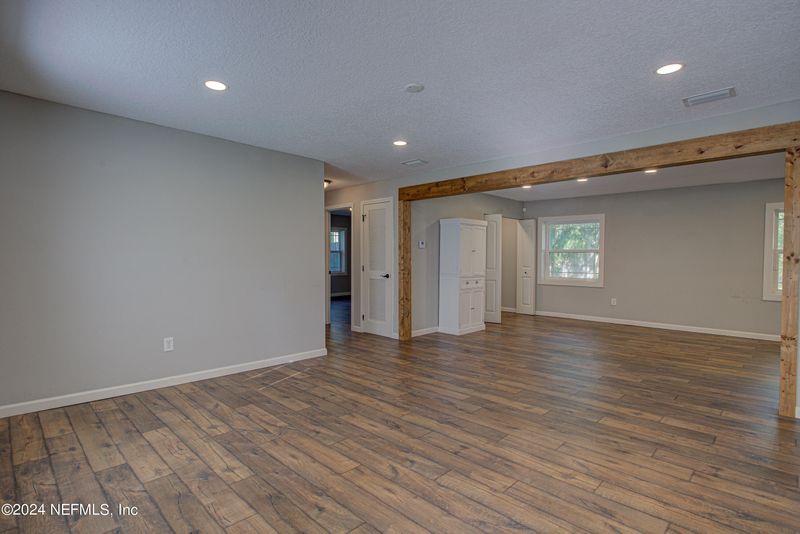 315 N St Clair St, Starke, FL 32091