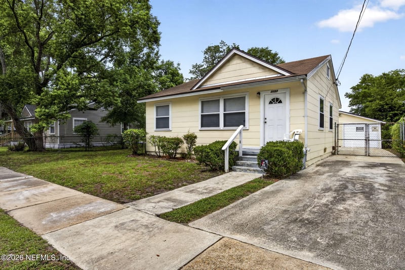 3157 4th Street Cir, Jacksonville, FL 32254