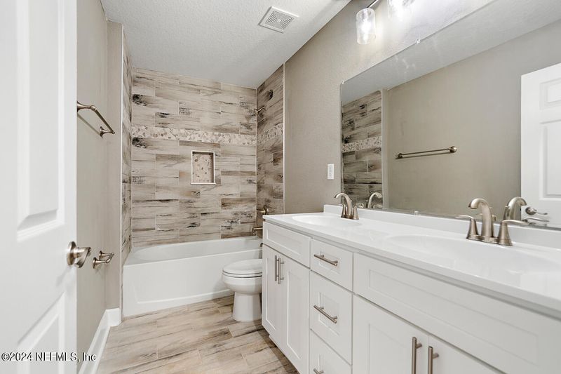 3157 Nolan St, Jacksonville, FL 32254