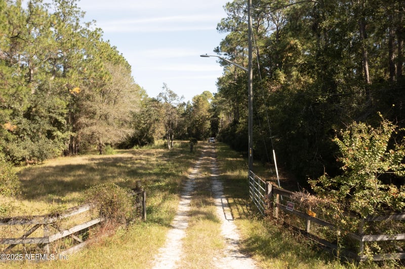 3163 Lannie Rd, Jacksonville, FL 32218