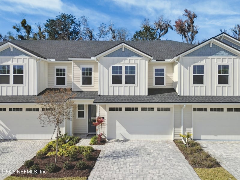 317 Oakmoss Dr, St Johns, FL 32259
