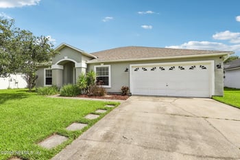3178 Wavering Ln, Middleburg, FL 32068