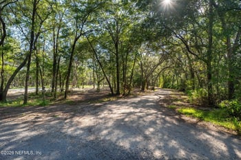 318 Branding Iron Dr, Maxville, FL 32234