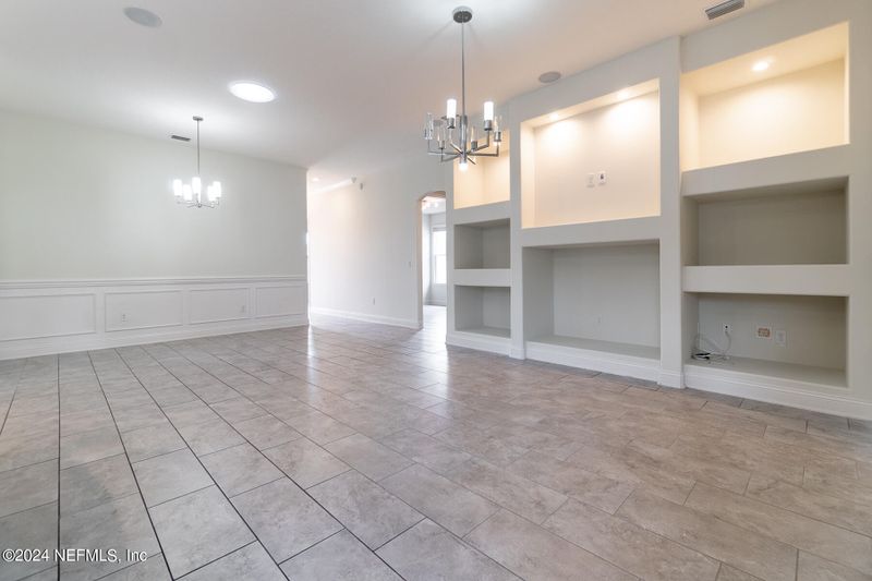 318 St James Way, Orange Park, FL 32065
