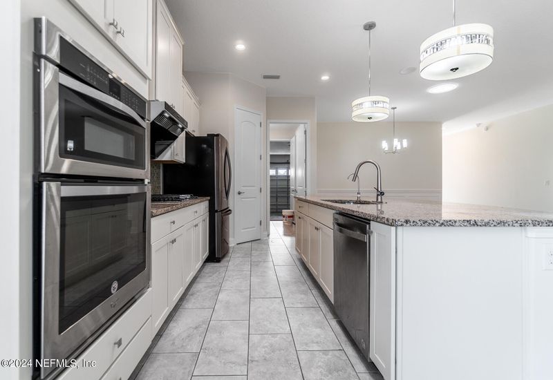 318 St James Way, Orange Park, FL 32065