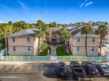 319 1st Ave #2-D, Jacksonville Beach, FL 32250