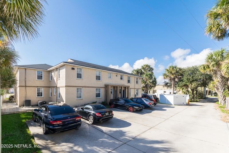 319 1st Ave N #2-E, Jacksonville Beach, FL 32250