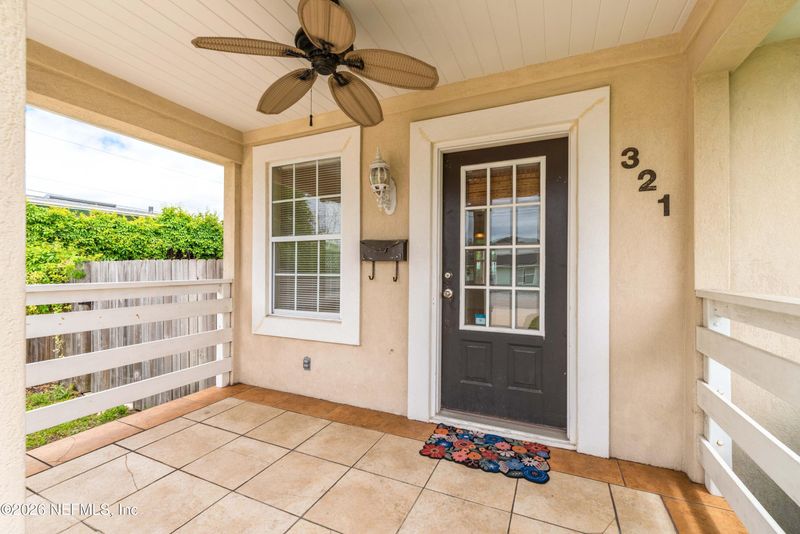 321 9th St N, Jacksonville Beach, FL 32250