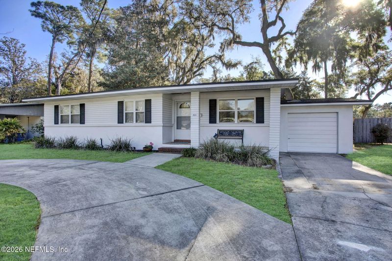 321 Tidewater Cir E, Jacksonville, FL 32211