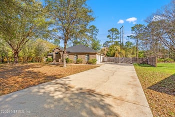 321 Velvet Dr, Jacksonville, FL 32220