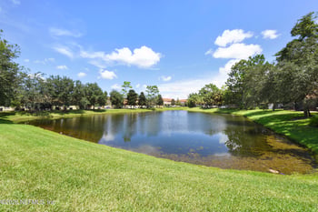 322 Redwood Ln, St Johns, FL 32259