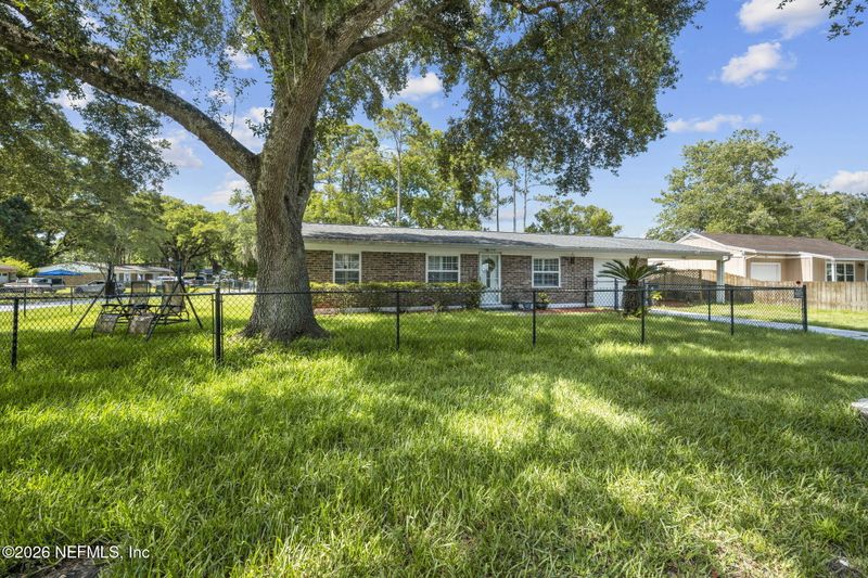 3220 Ricky Dr, Jacksonville, FL 32223