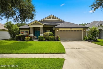3223 Wandering Oaks Dr, Orange Park, FL 32065