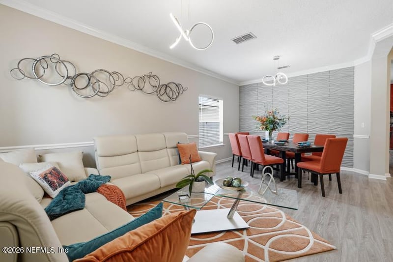 3223 Wandering Oaks Dr, Orange Park, FL 32065